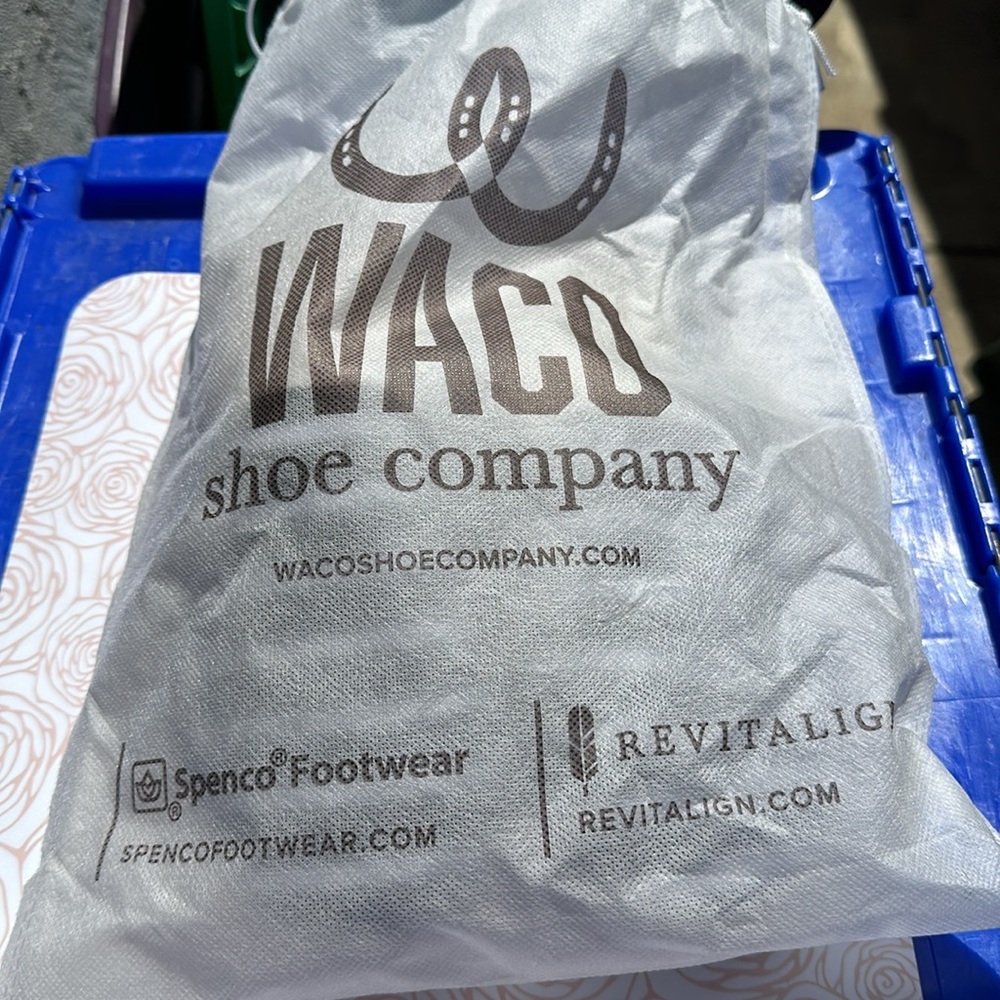 Waco Shoe Company Blue & White Striped Dundee Slipper size 7.5 D - Picture 4 of 5